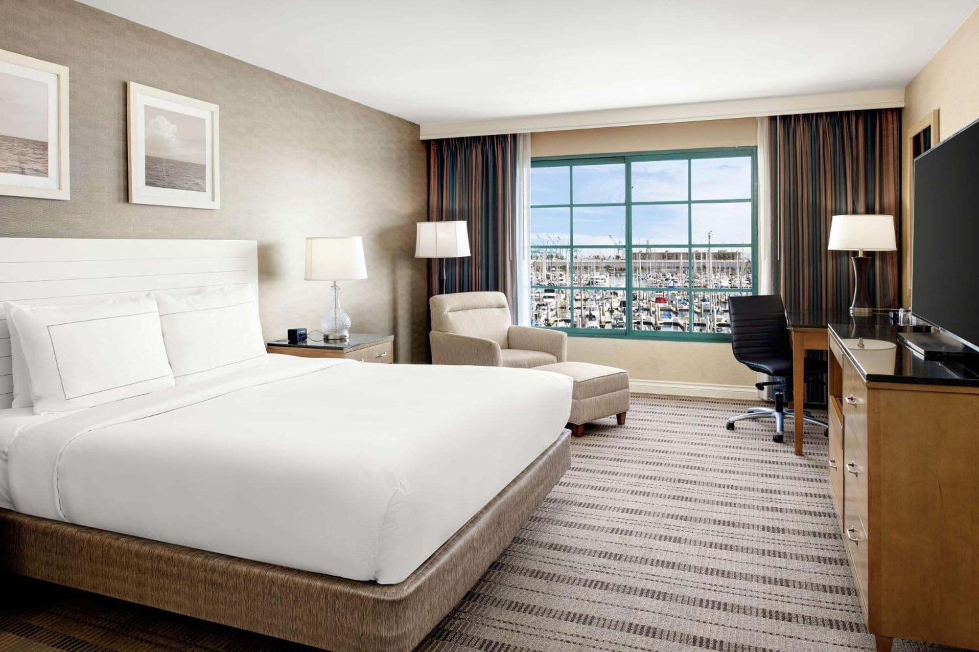 King Room Marina View,1499128378:JPEG